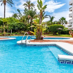 Livescape Medina Garden Apartment Marbella